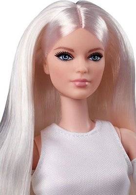 Barbie Signature Looks Poseable Tall Doll - Victoria (Blonde)
