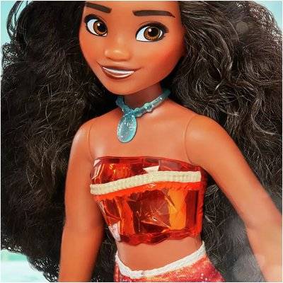 Disney Princess Royal Shimmer Doll - Moana