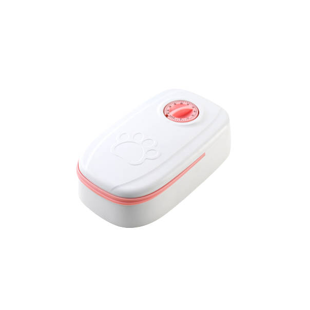 Automatic pet feeder