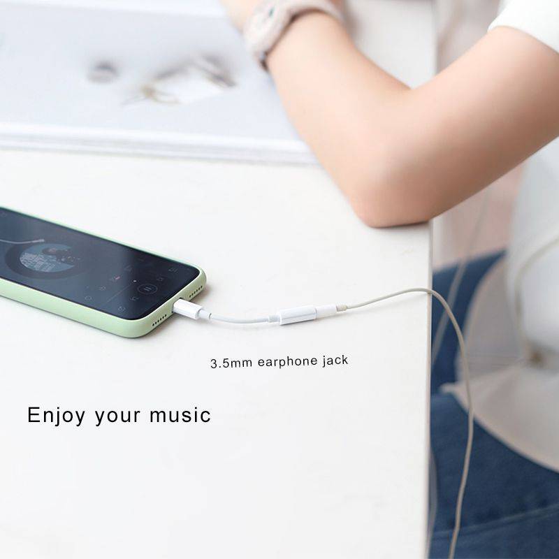Lightning to Headphone Jack 35mm Aux Adapter for iPhone
