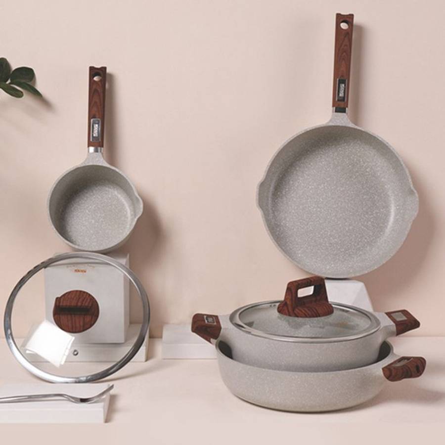 7 Piece Beige Aluminium Cookware Set