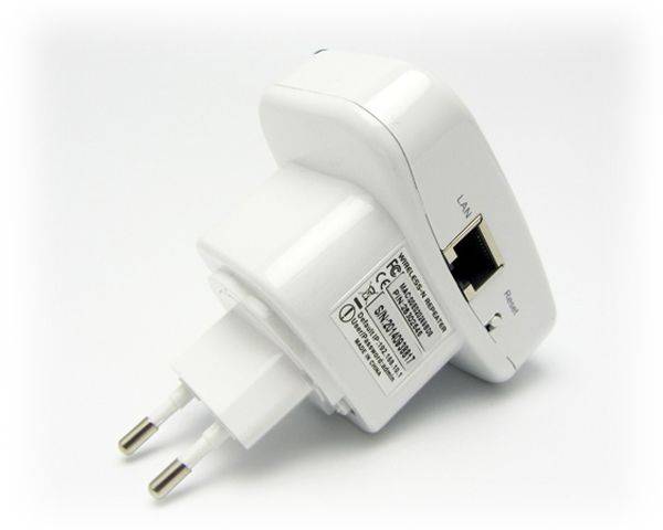 Wireless-N wifi repeater/router