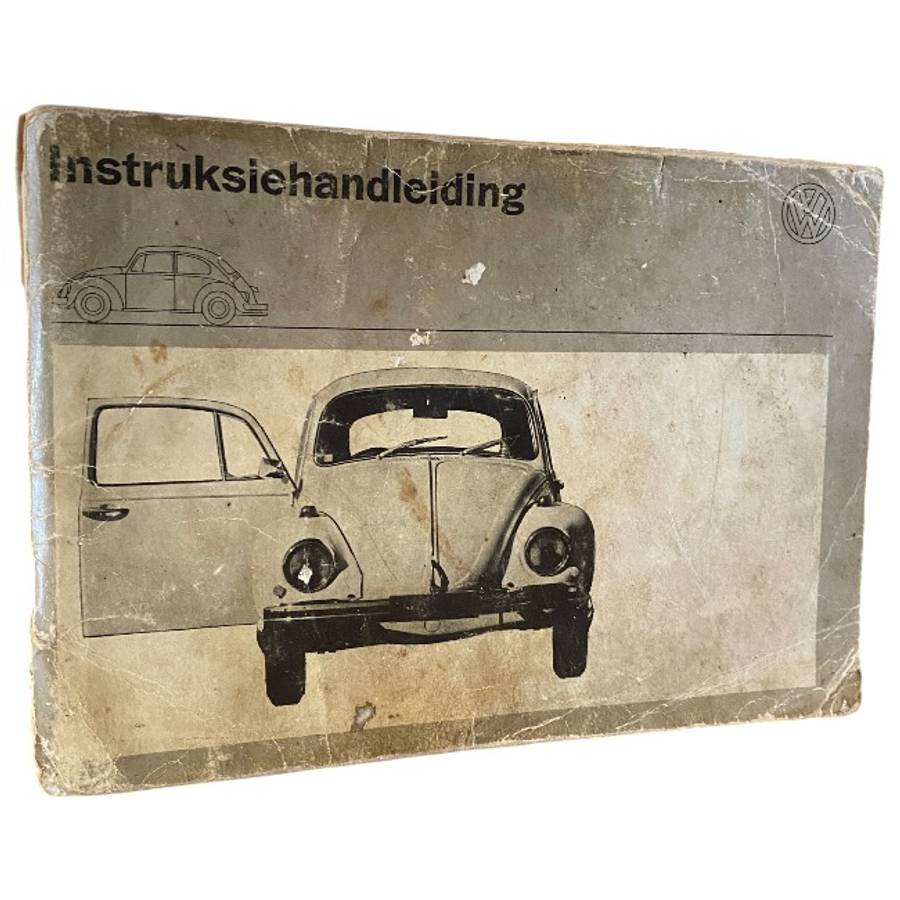 Volkswagen 1300 & 1600 Sedan Instruction Manual (October 1971)