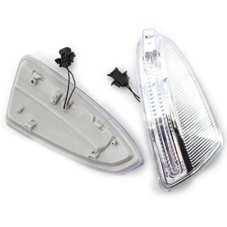A2048200721/821 Wing Mirror Corner Light Pair For M-Benz C Class W204 08-11