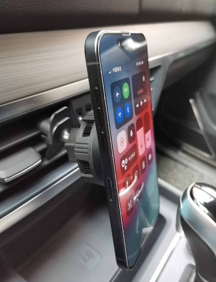 Qi2 Magnetic Car Wireless Charger with Cooling Fan