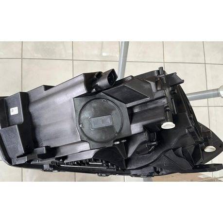 Mercedes-Benz CLA W117 LED Headlight A1179069900 - Right Side