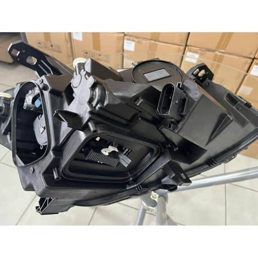 Full LED Headlight - Right Side A1769069000 - Compatible with Mercedes A Class W176