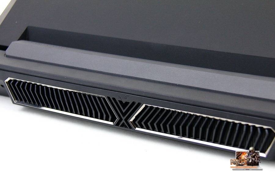 https://notebookspec.com/web/wp-content/uploads/2011/10/n4g_ASUS-G74S-12.jpg