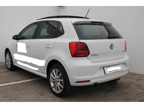 VW POLO MK5 Hatchback 14-17 Fog Lamp Cover Right Side Driver Side With Hole & Chrome Molding
