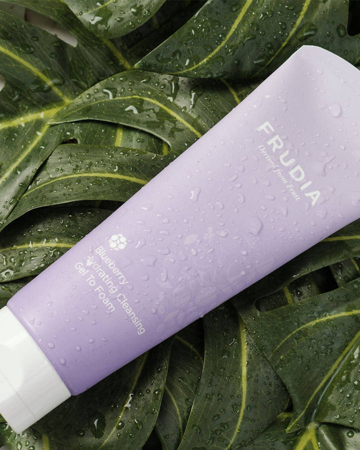 Frudia Blueberry Hydrating Cleansing Gel To Foam