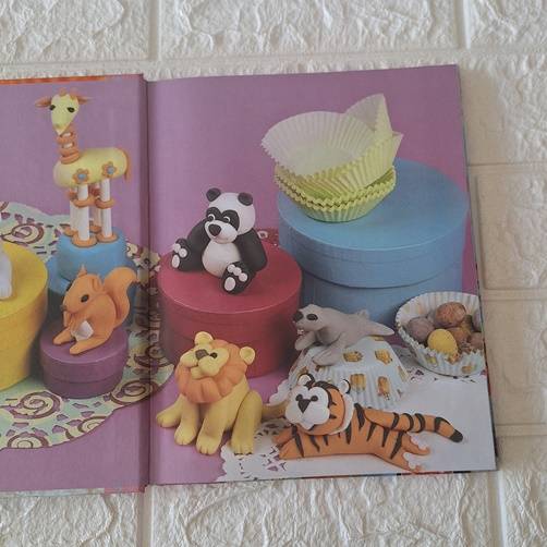Sweet & Easy Sugar Decorations - Frances McNaught