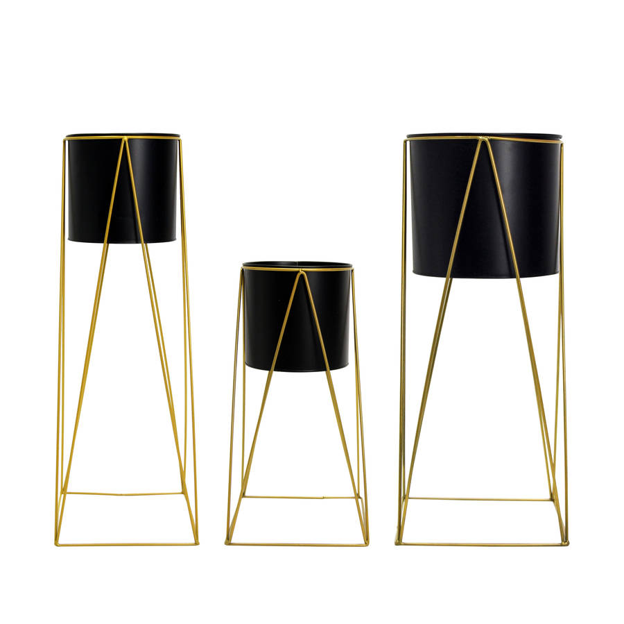 Intertwined Plant Stand --L-Black