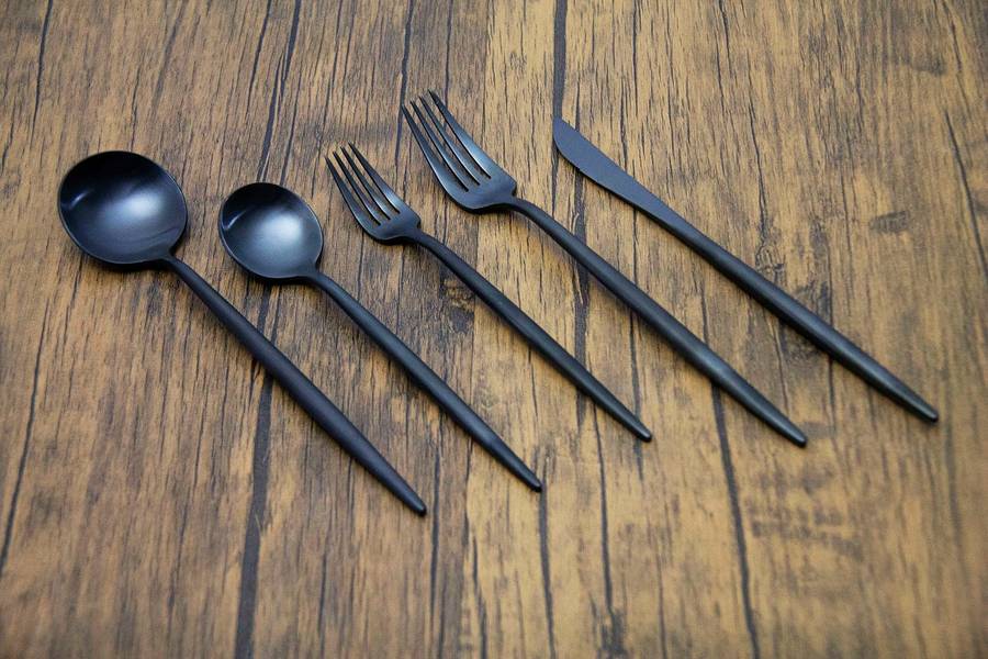 Finery - Cutlery Set 5pc - Carbon Black