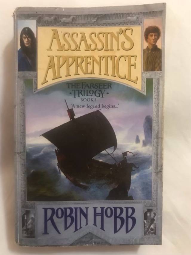 Assassin's Apprentice - Robin Hobb