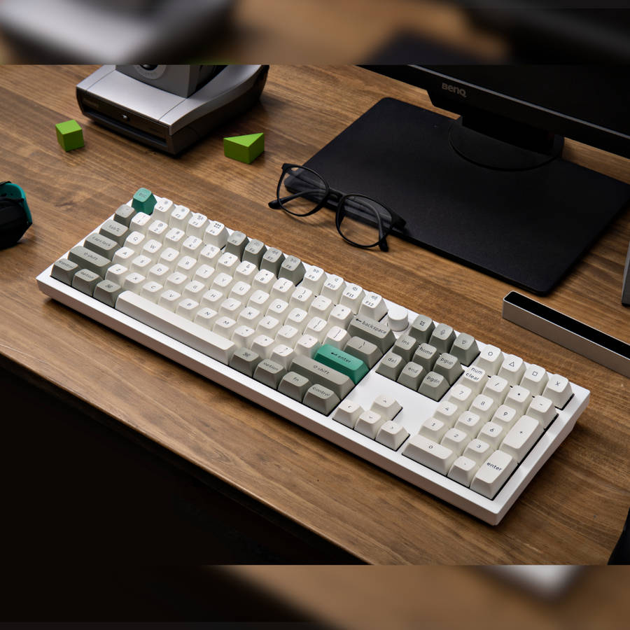 Keychron Q6 Max QMK/VIA Wireless Custom Mechanical Keyboard KSA Gateron Red Jupiter Switches - Sh...