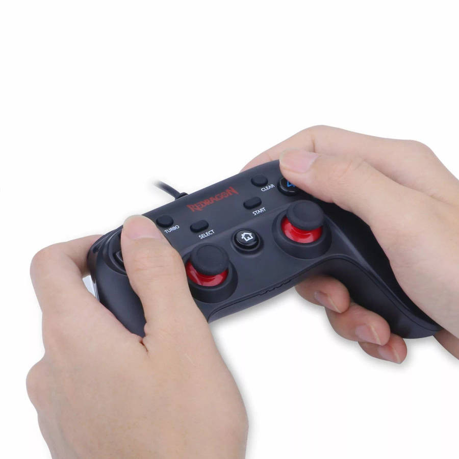 Redragon Saturn Wired X/D-input(Digital/Analog) PC Controller Black