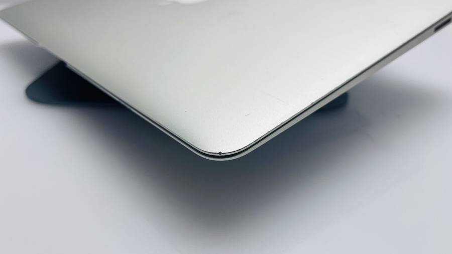 Apple MacBook Air 13-inch Core i5 1.8GHz (2017) 8GB RAM 128GB SSD Silver