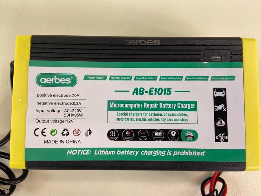 Aerbes Battery Charger