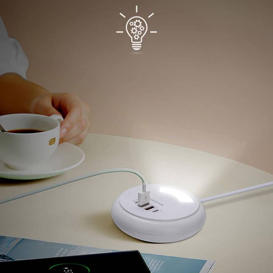 Q8 EU Power Socket Traveling Adapter 2 Type C and 2 USB Port 35W