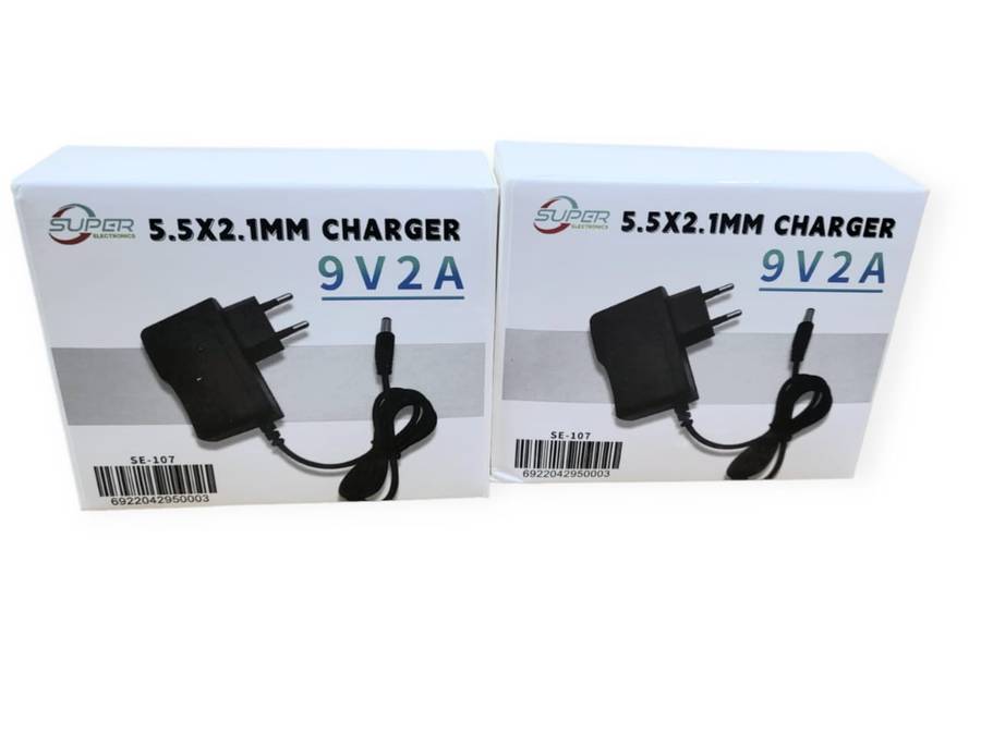 SE-107 Interface Standard Charger 9V 2A 5.5mm x 2.1mm