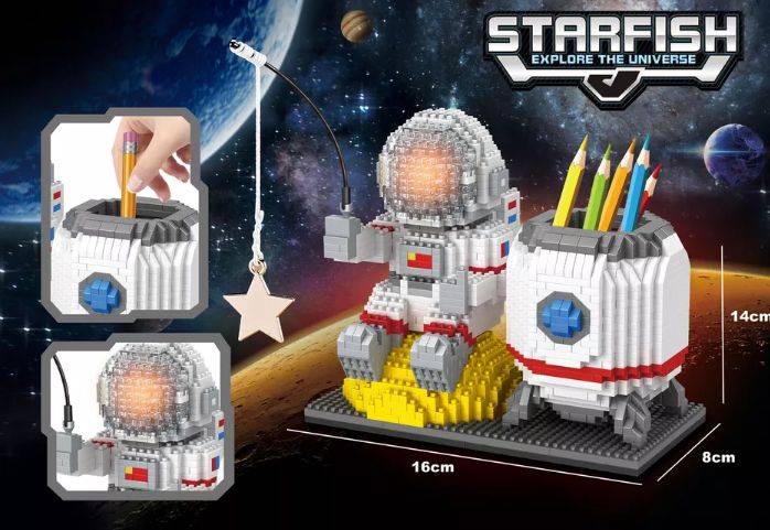 6903 Starfish  Astronaut Pen Holder Bricks With LED Light 1588pcs