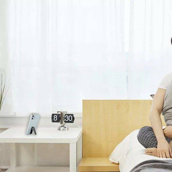 Universal Mini Metal Foldable Mobile Phone Holder