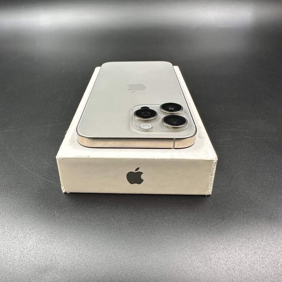 iPhone 16 Pro Max 256GB Natural Titanium