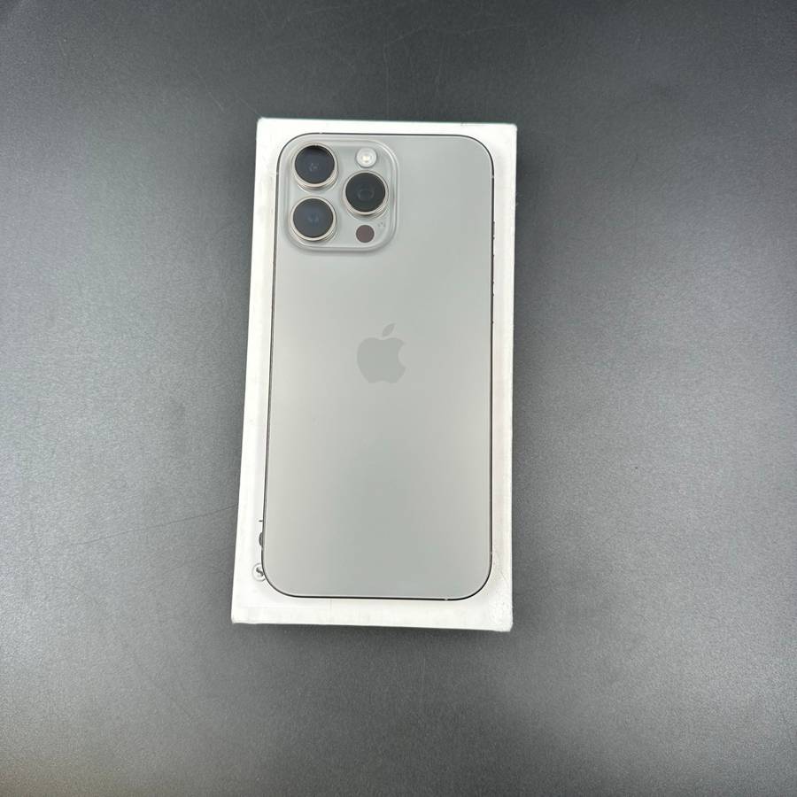 iPhone 16 Pro Max 256GB Natural Titanium