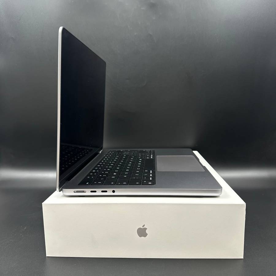 Macbook Pro 14" M3 | 8GB | 512GB | Space Grey