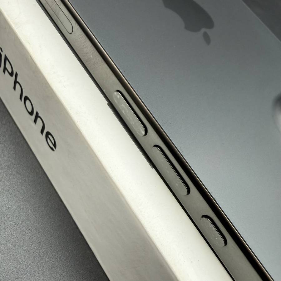 iPhone 15 Pro Max 256GB Black Titanium