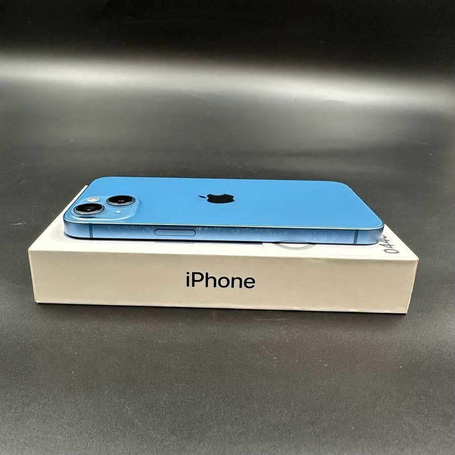iPhone 13 256GB Blue