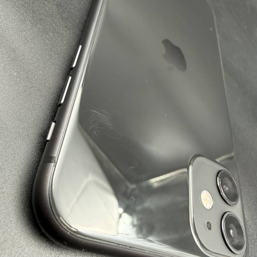 iPhone 11 64GB Black