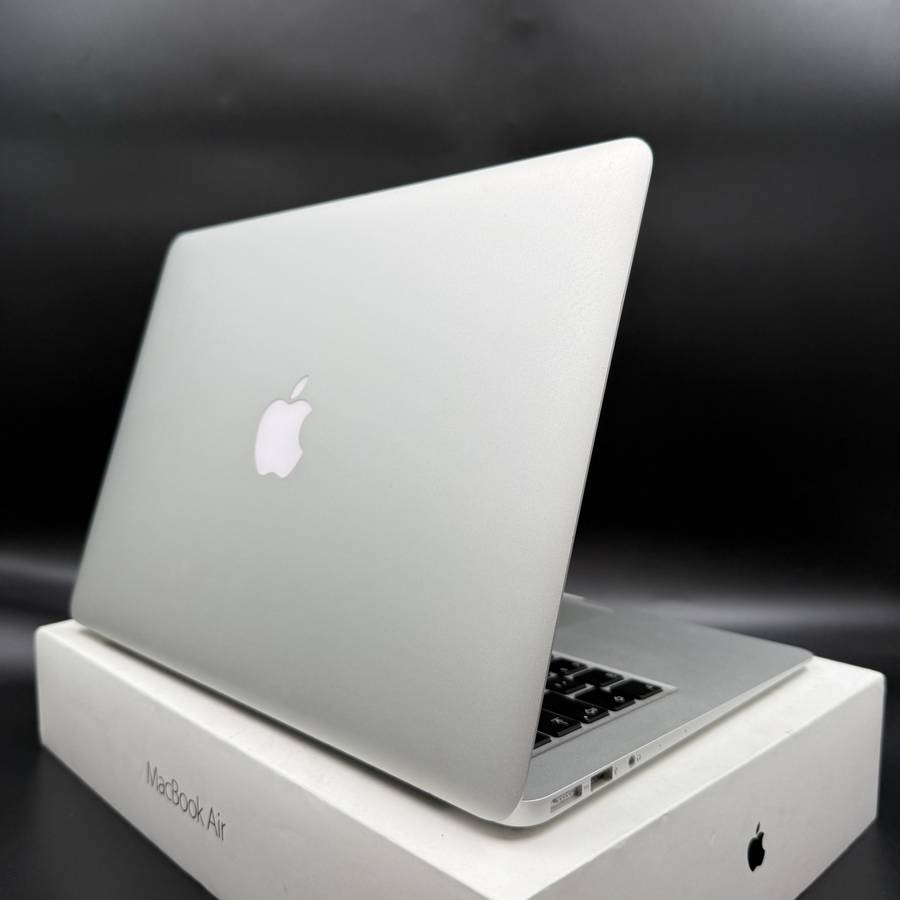 Macbook Air 13" 2017 1.8Ghz | 128GB SSD | 8GB Ram | Core i5 Silver