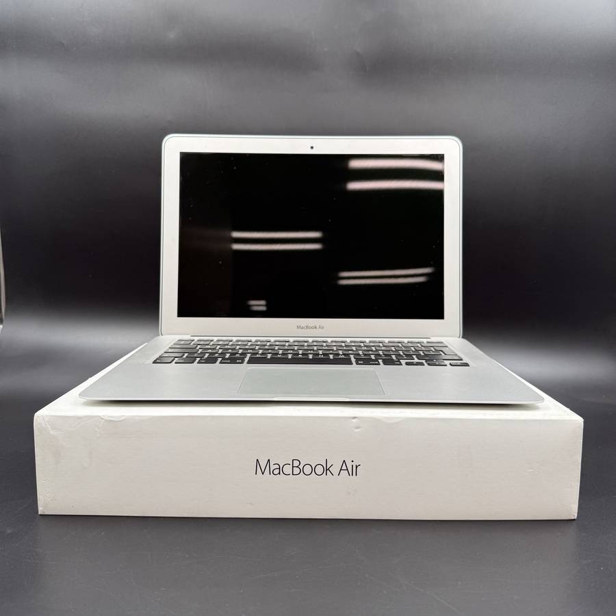 Macbook Air 13" 2017 1.8Ghz | 128GB SSD | 8GB Ram | Core i5 Silver