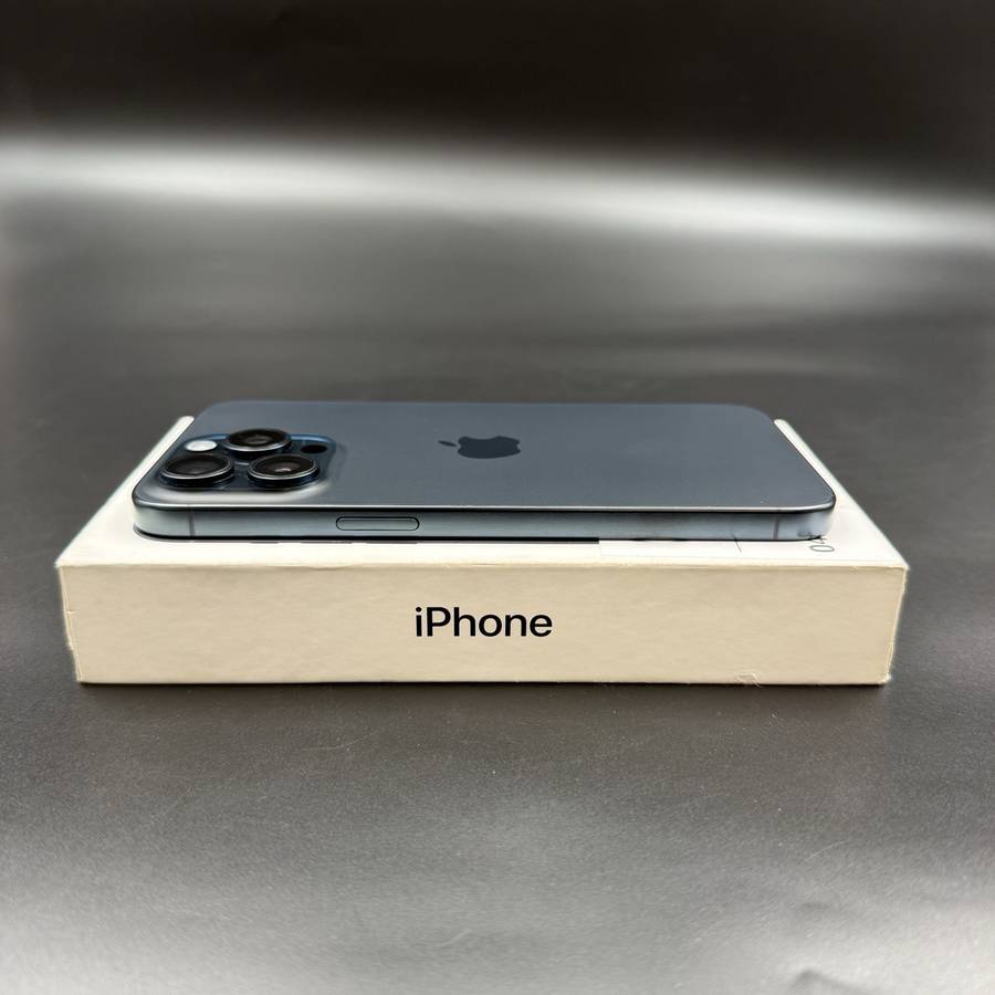 iPhone 15 Pro Max 256GB Blue Titanium
