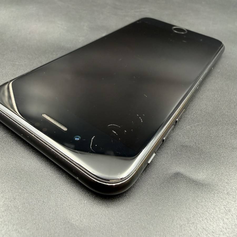 iPhone SE (2nd Gen) Black