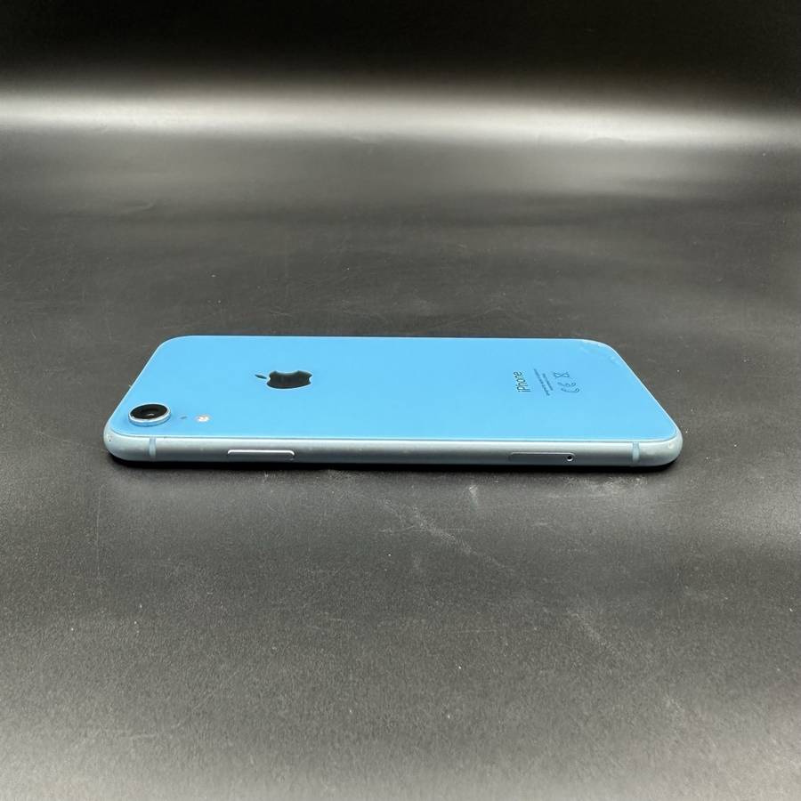 iPhone Xr 64GB Blue (Cracked Back)