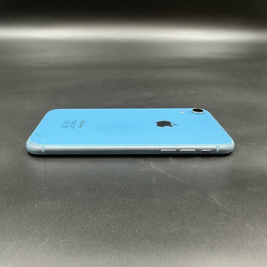 iPhone Xr 64GB Blue (Cracked Back)
