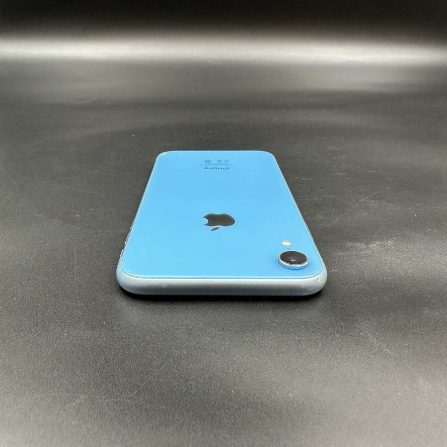 iPhone Xr 64GB Blue (Cracked Back)
