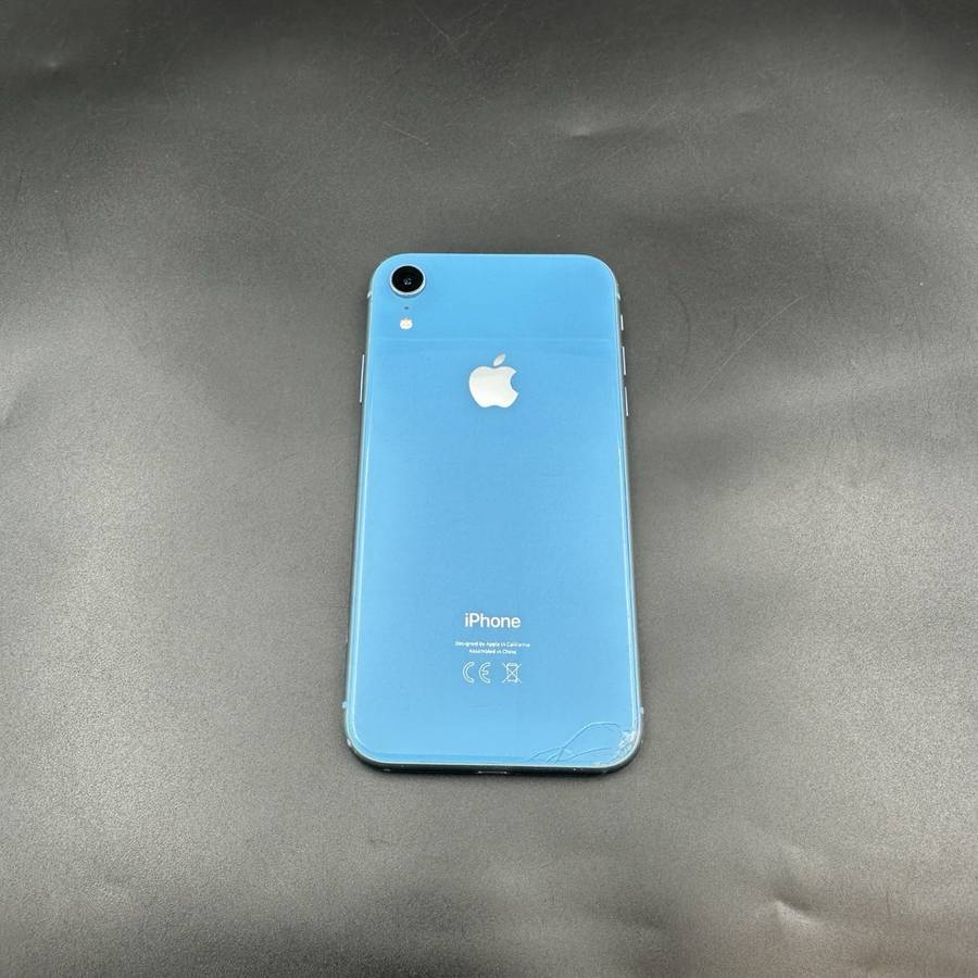 iPhone Xr 64GB Blue (Cracked Back)