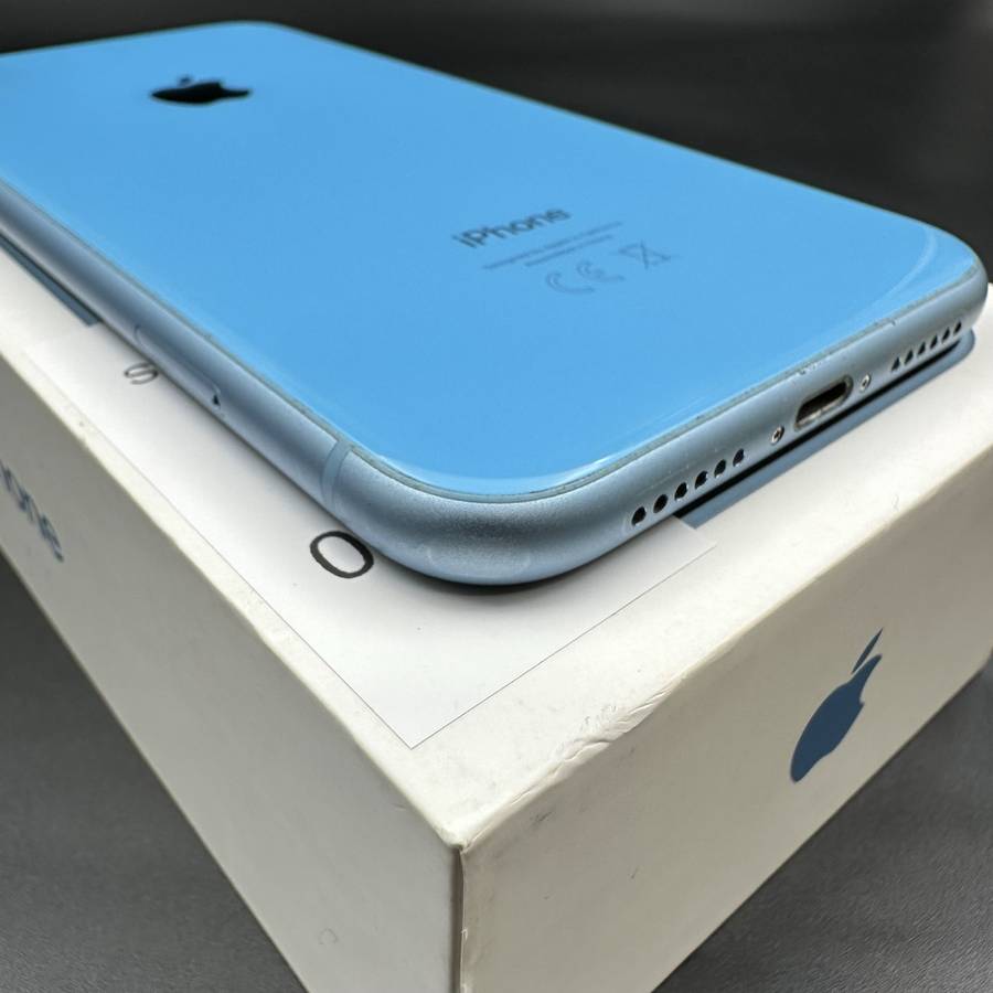 iPhone Xr 64GB Sky Blue