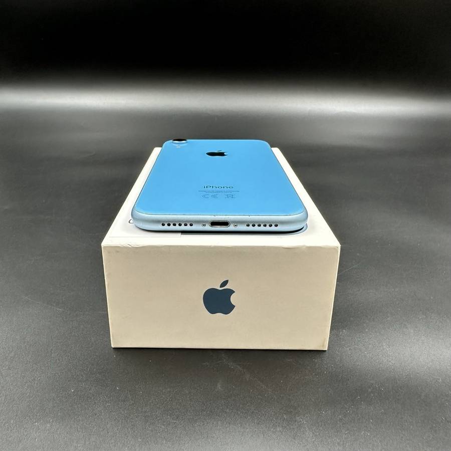 iPhone Xr 64GB Sky Blue