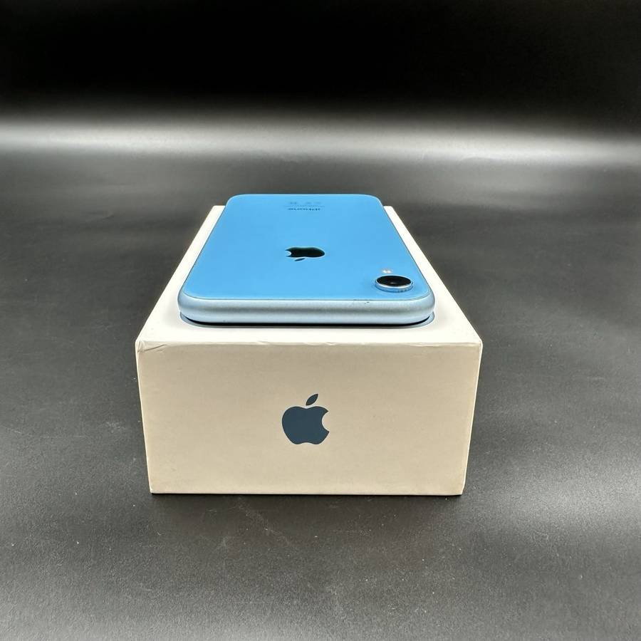 iPhone Xr 64GB Sky Blue