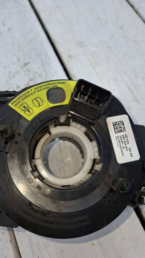 Vw Vivo 1.6i Cls Manual (5d Hatch) Combination Switch
