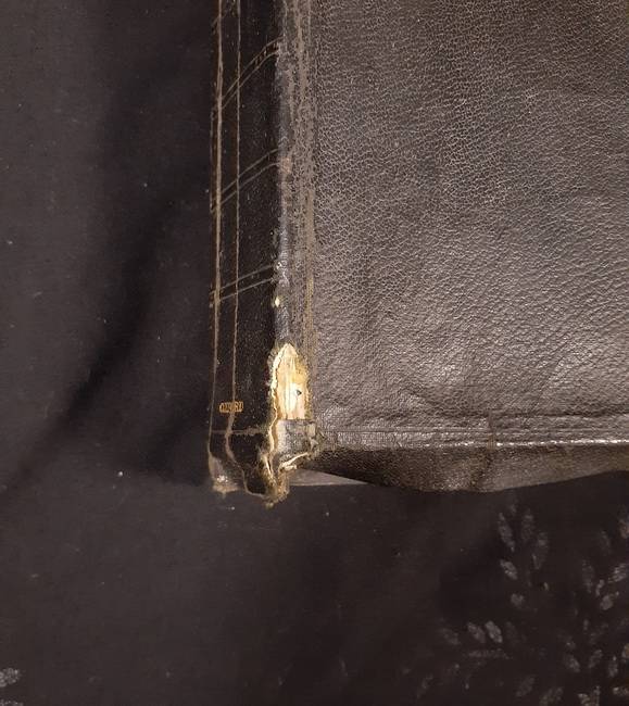 Old Oxford Bible Old and New testaments