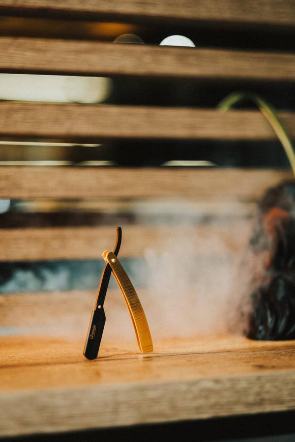 Straight Edge Razor