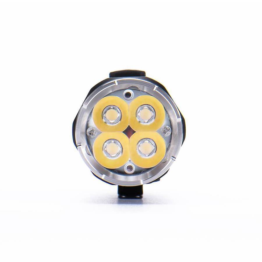WUBEN TO50R 2800lm 146m High CRI EDC Flashlight