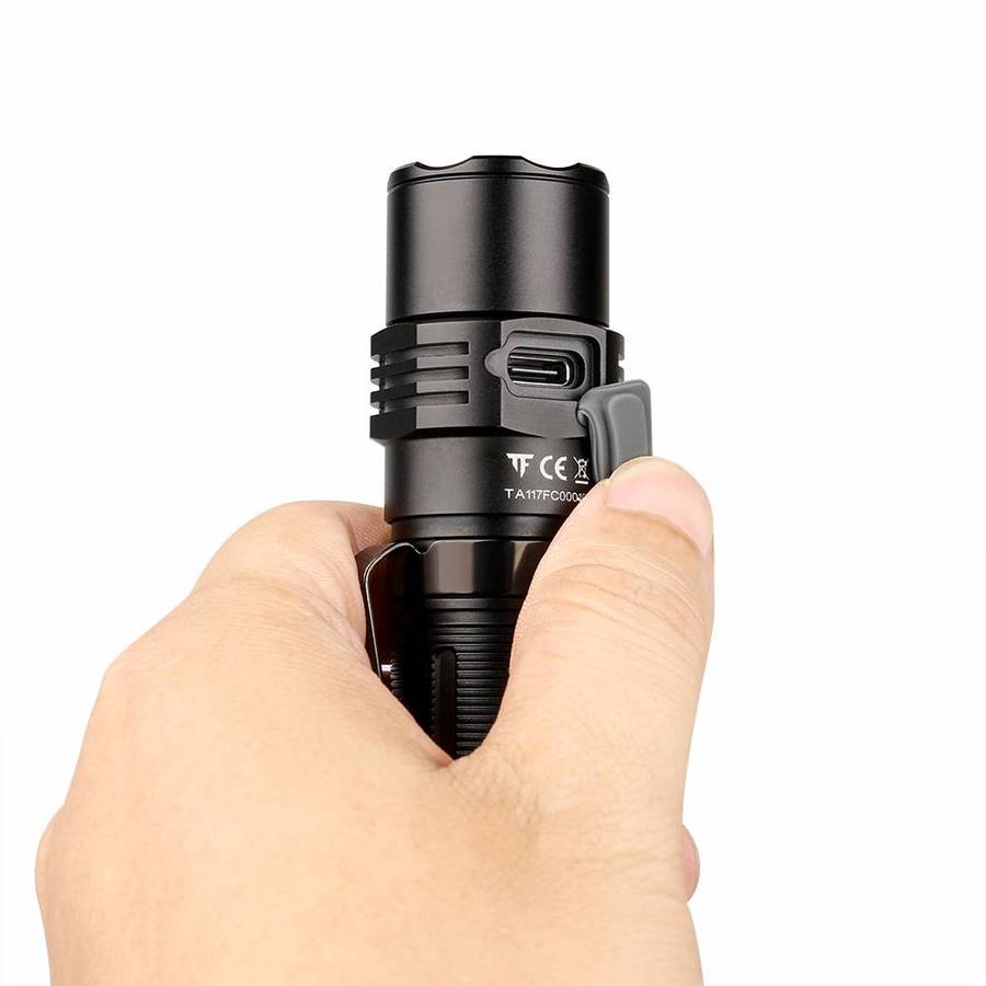 TrustFire T21R Hunting Kit 2600 Lumens Flashlight with 228m Throw