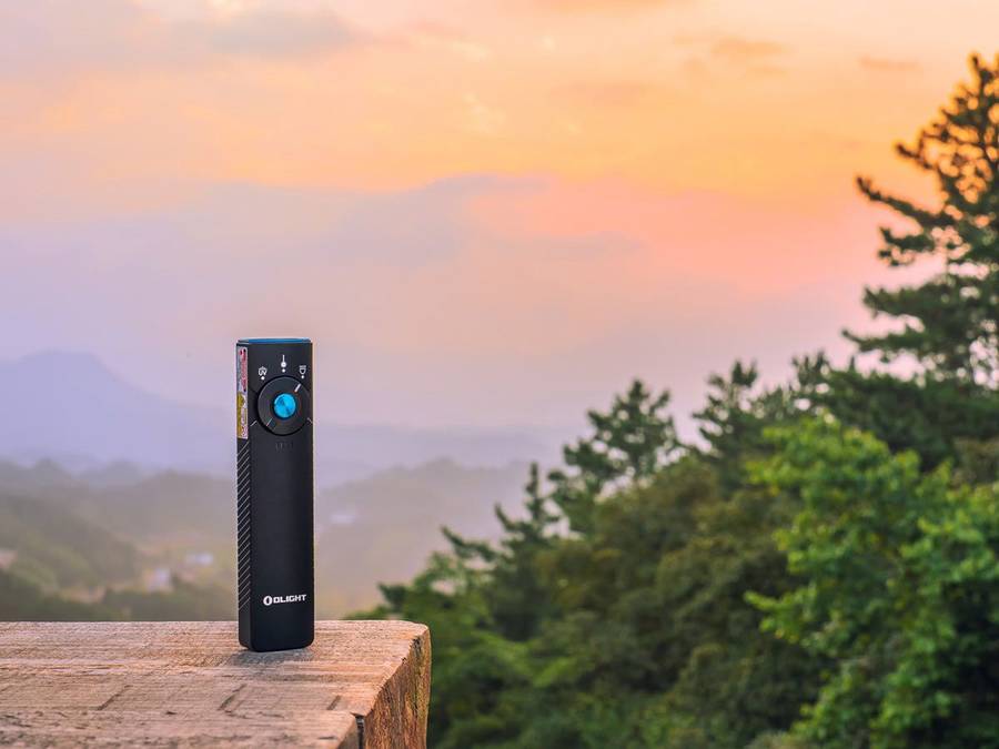 Olight Arkfeld Pro 1300 Lumen 100m EDC Flashlight