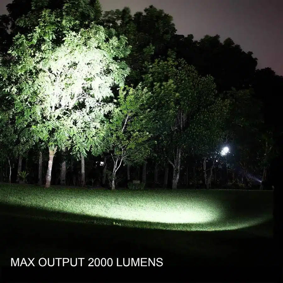 Sofirn SC31 Pro 2000 Lumen 255m Throw Rechargeable Flashlight with 18650 Battery